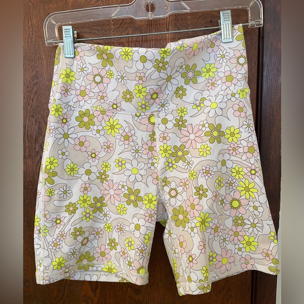 Fabletics Power Hold 5 inch Shorts